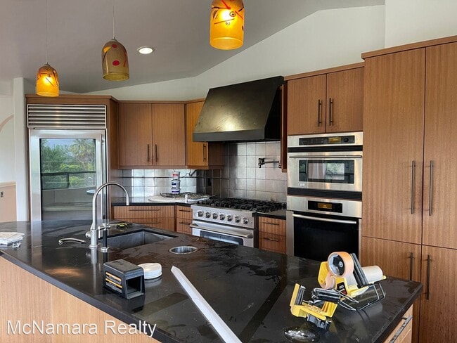 Building Photo - 5 br, 3.5 bath House - 143 Cerro Court