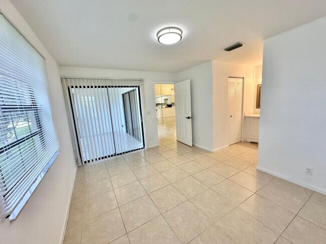 Building Photo - 3170 Leewood Terrace