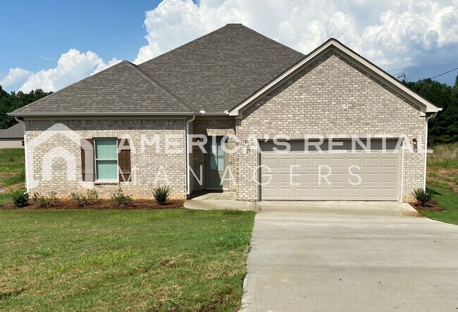 Building Photo - DEPOSIT PENDING!!! Spacious Home for Rent in Jasper, AL!!! Available to View Now!!! SIGN A 13 MON...