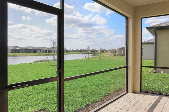 Building Photo - 14848 Portico Blvd