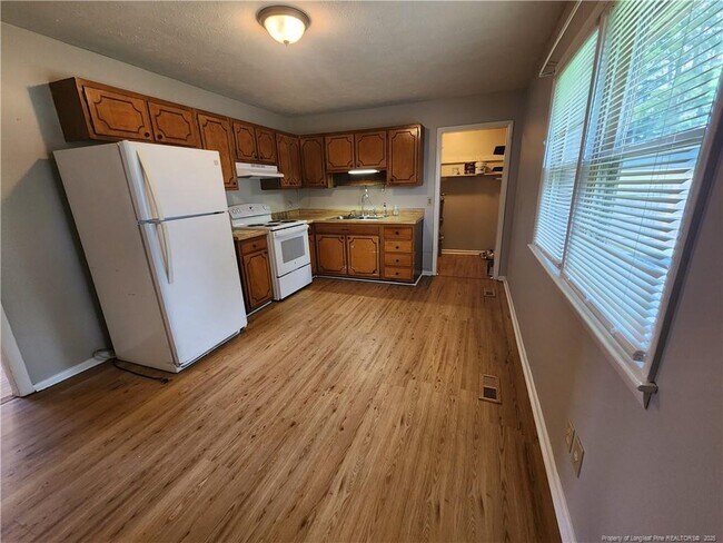 Foto del edificio - 6222 Timberland Dr