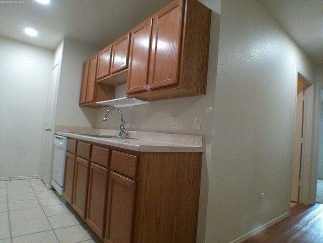 Foto del edificio - 6212 Temora Loop