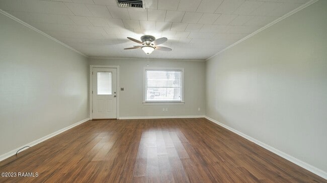 Foto del edificio - 216 E Milton Ave