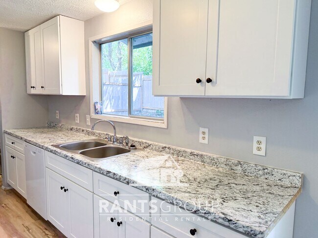 Foto del edificio - 1331 Union Mills Rd SE