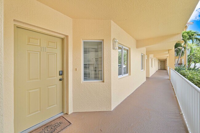 Foto del edificio - ~ 2/2 Lake View ~ Lakeside Hideaway First ...
