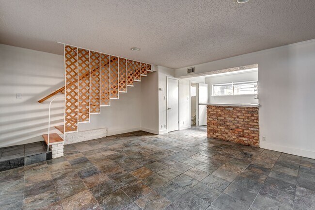 Foto del edificio - 4321 Hazard St