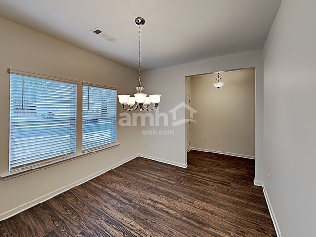Building Photo - 114 Cheatham Hill Ln