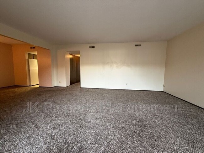 Foto del edificio - 2300 14th Ave S