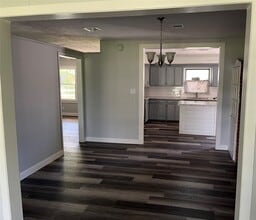 Building Photo - 1320 Montezuma St