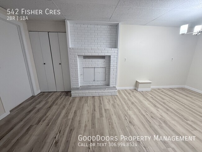 Building Photo - 542 Fisher Crescent