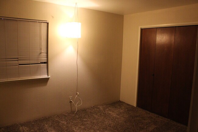 Foto del edificio - 122 E Swift St