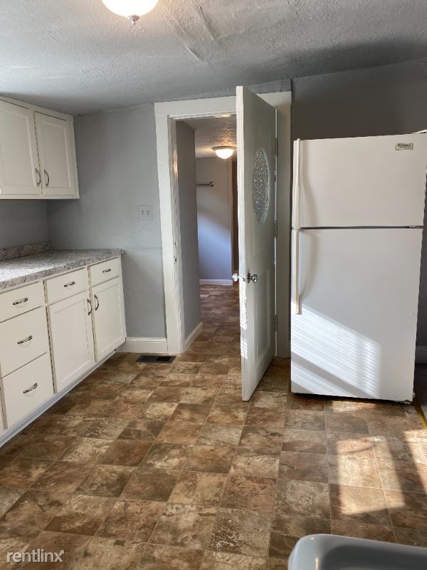 Building Photo - 1 br, 2 bath House - 411 Clifton Rd