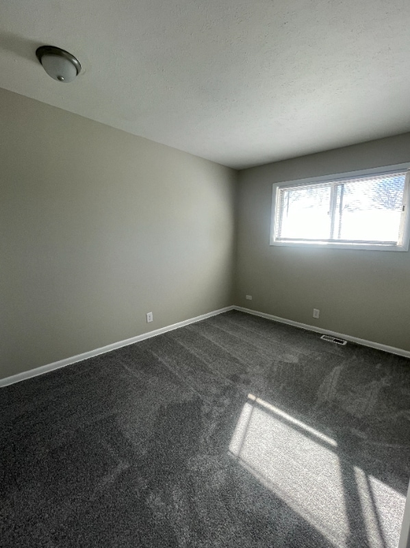 Building Photo - 343 Pershing Ave NE