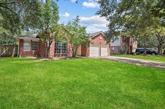 Building Photo - 5827 Willow Park Dr