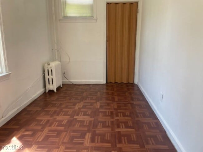 Building Photo - 2 br, 1 bath House - 185 First St