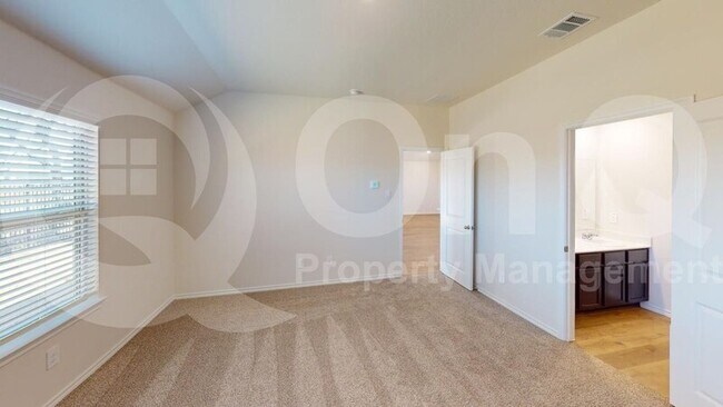 Foto del edificio - 13169 Dawson Dr