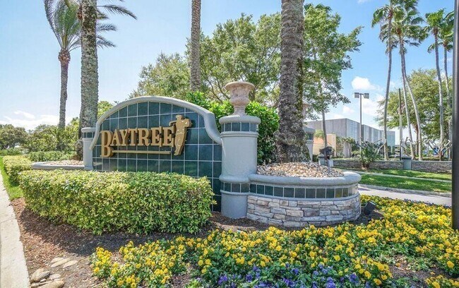 Foto del edificio - 503 Royston Ln