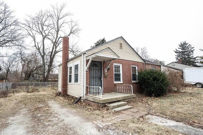 Building Photo - Cozy 1-Bedroom Gem in Indianapolis with Spacious Living – 750 Sq Ft!