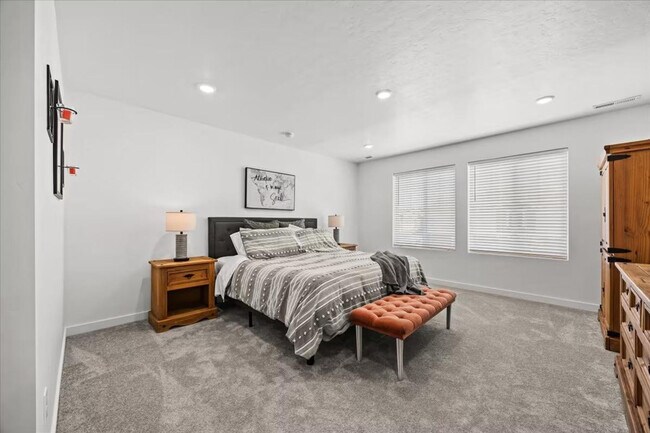 Foto del edificio - 187 N Nursery Ave