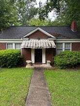 Building Photo - 123 Harden St