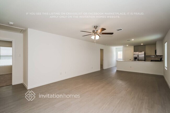 Foto del edificio - 3113 Lynmar Ln
