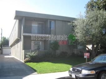 Quiet 4 unit building - 2206 Graham Ave