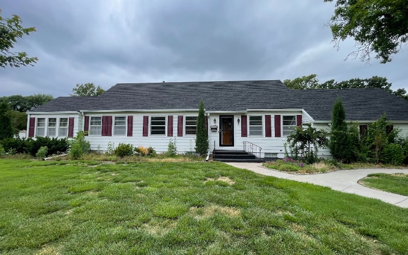 Primary Photo - 1541 N Pleasant View