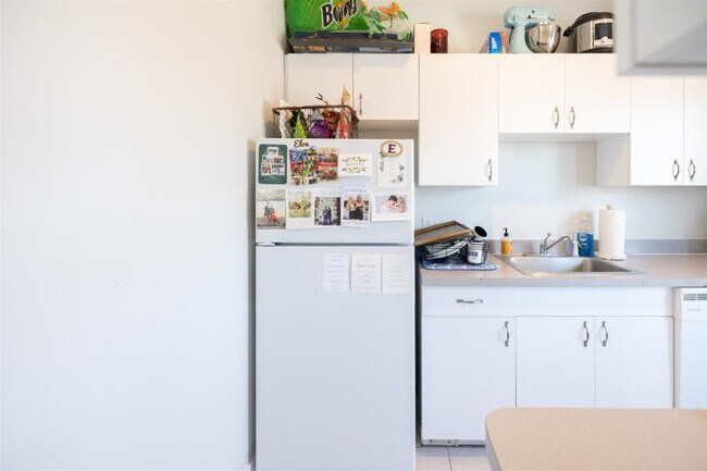 Building Photo - 2 bedroom in Boston MA 02118