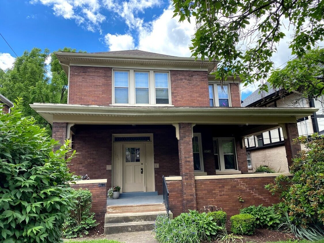 Primary Photo - Great, first floor duplex in Squirrel Hill