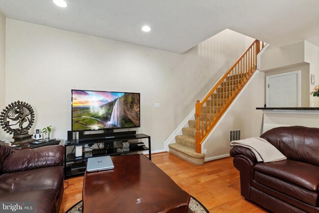 Building Photo - 20871 Grisdale Terrace