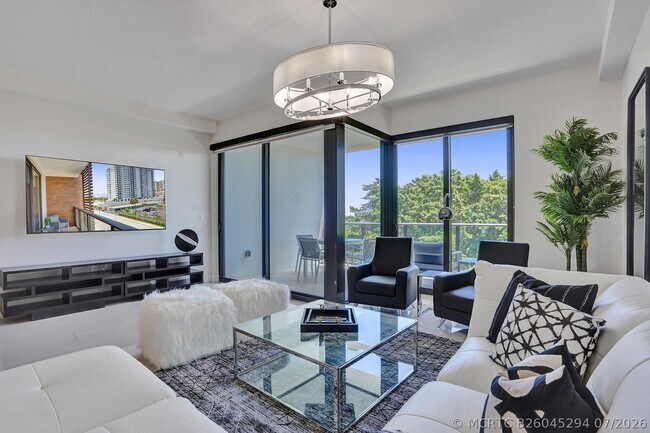 Foto del edificio - 3040 N Ocean Blvd