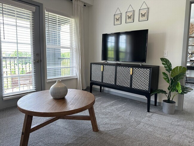 Foto del edificio - 5102 Aldersgate Dr