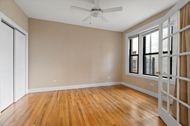 Building Photo - 3706 N Sheffield Ave