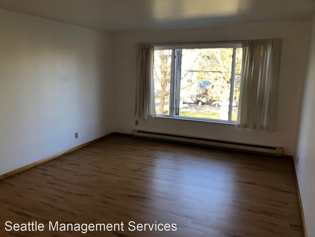 Building Photo - 500 NE 65th St