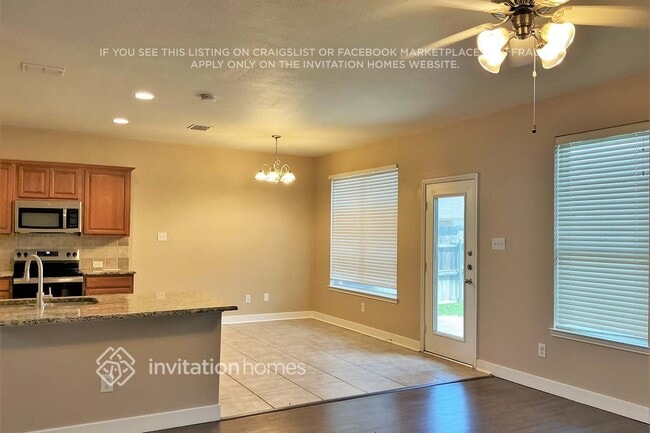 Building Photo - 12316 Coral Dr