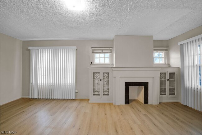 Foto del edificio - 5143 E 113th St