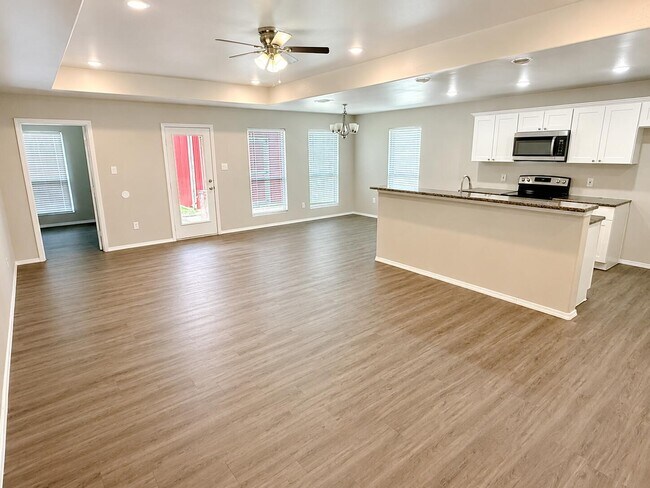 Foto del edificio - 8402 11th St