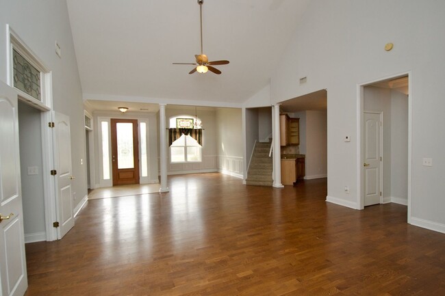 Foto del edificio - Wrights Mill Estates - 3 bed, 3 bath!