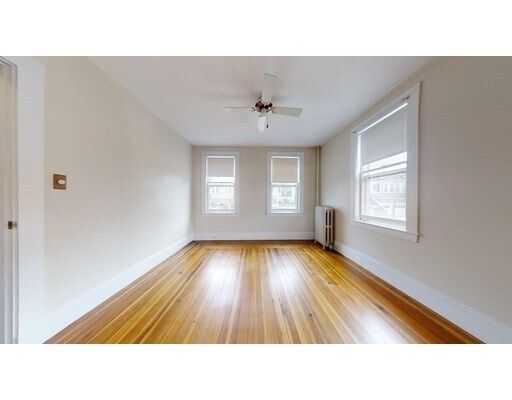 Building Photo - 54 Prentiss St