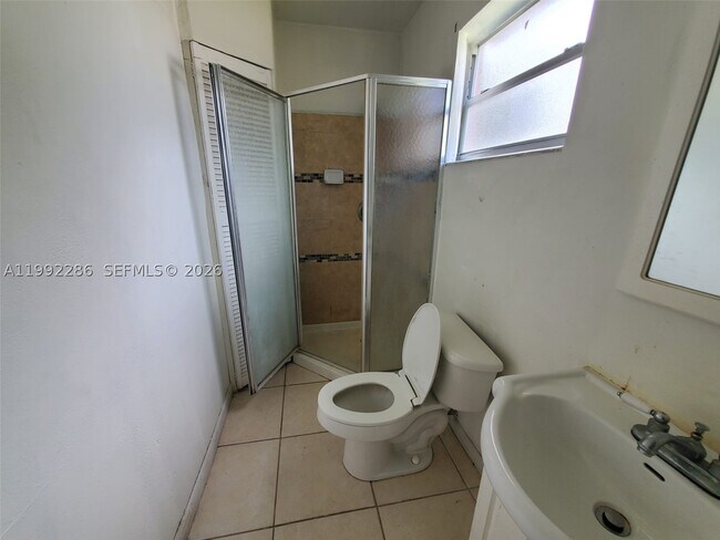 Foto del edificio - 1810 N 62nd Ave