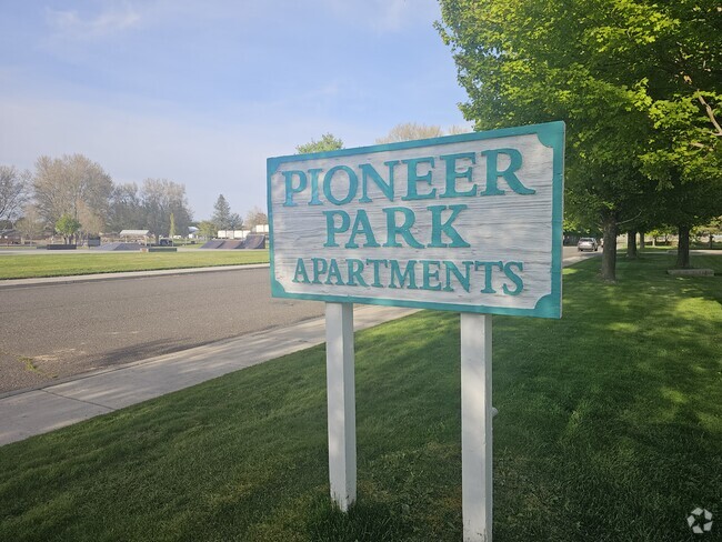 Building Photo - Pioneer Park
