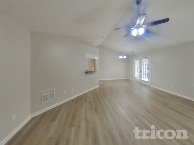 Foto del edificio - 2043 Big Cypress Ln