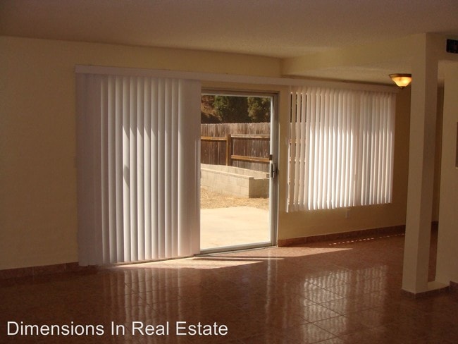 Building Photo - 3 br, 2.5 bath House - 2039 Terraspiro Avenue