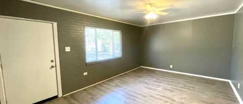 Foto del edificio - 1120 Elm Ave