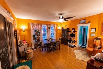 Building Photo - 509 S Race St