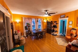 Building Photo - 509 S Race St