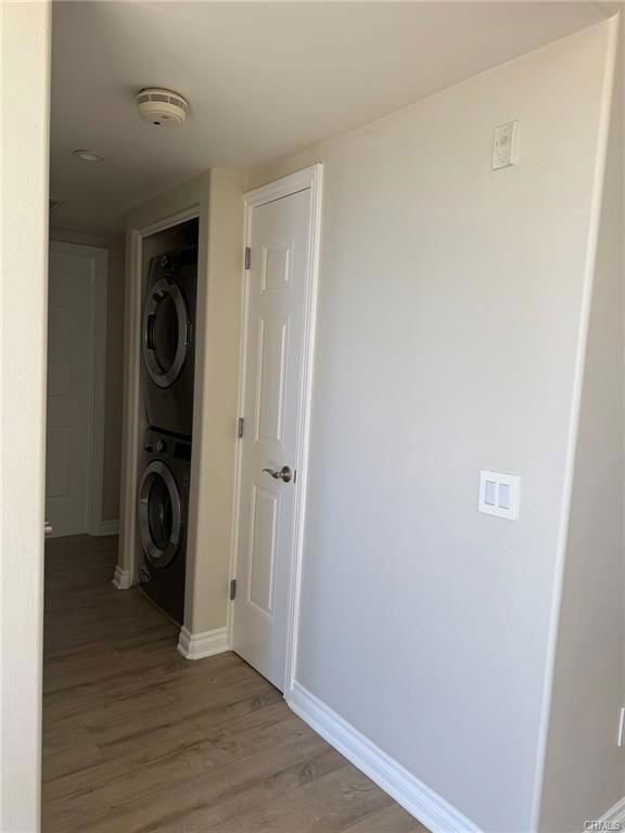 Building Photo - 333 N Hill Ave