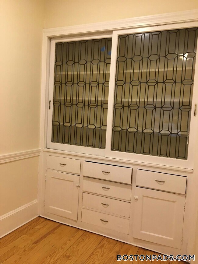 Foto del edificio - 1463 Beacon St