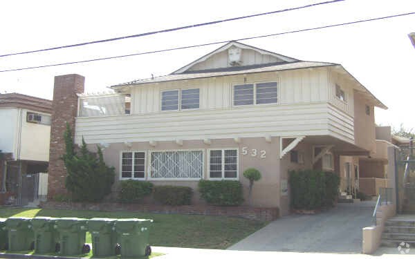 Building Photo - 532 Evergreen St