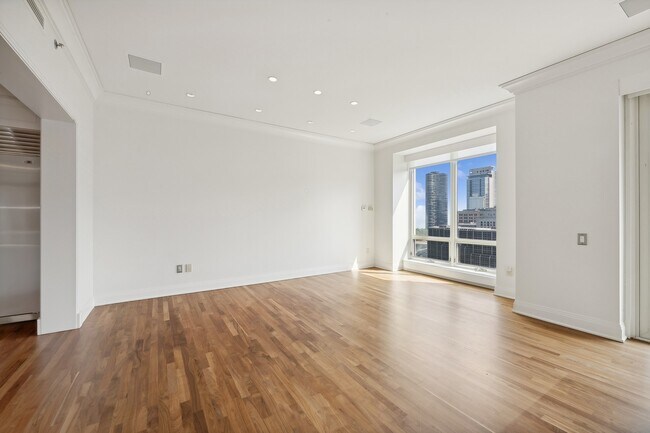 Foto del edificio - 840 N Lake Shore Dr